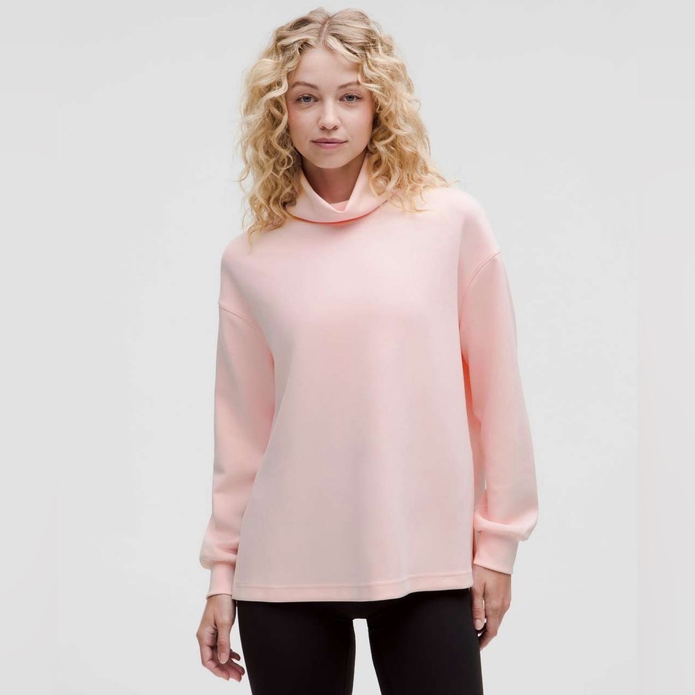 NWOT Lululemon Softstreme Funnel neck Long Pullover
strawberry Milkshake large